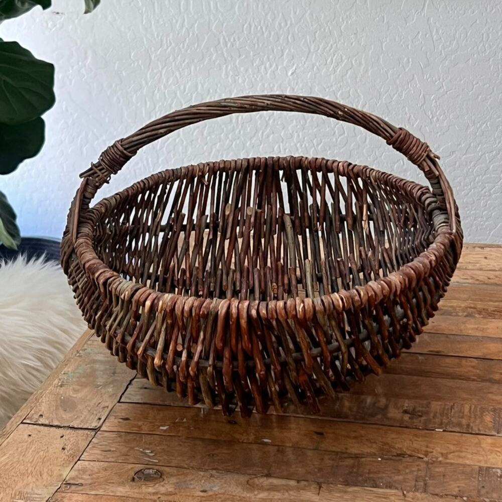 Vintage Grapevine Gathering Basket 16" Farmhouse Decor - Picture 2 of 9